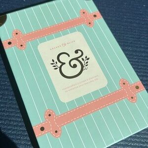 ARCHER AND OLIVE DOT GRID NOTEBOOK + STILL IN BOX 💕